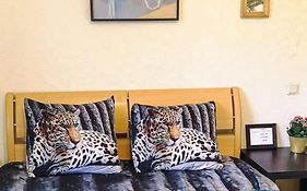 Room In A Private House 5 Min From Airport Riga